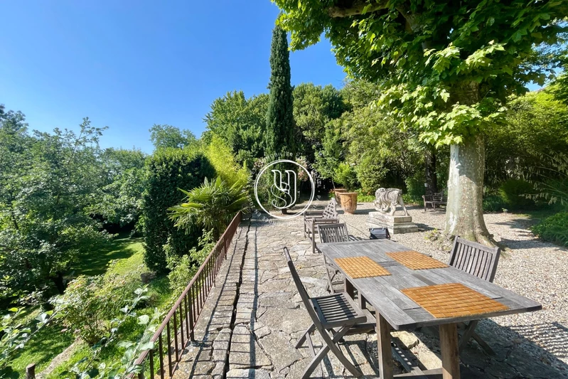 Vente château Uzès Vente château Uzès