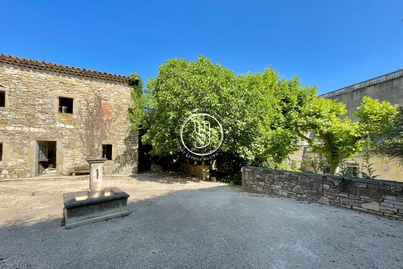 Vente château Uzès Vente château Uzès