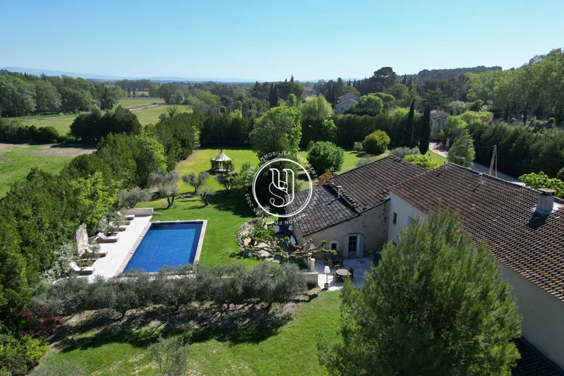 Vente mas Saint-Etienne-du-Grès  