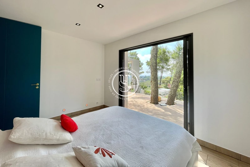 Vente villa contemporaine Nîmes  