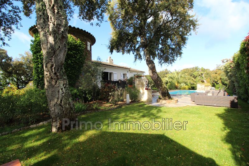Photo Villa Grimaud Proche plages, achat villa 4 chambres 250 m²