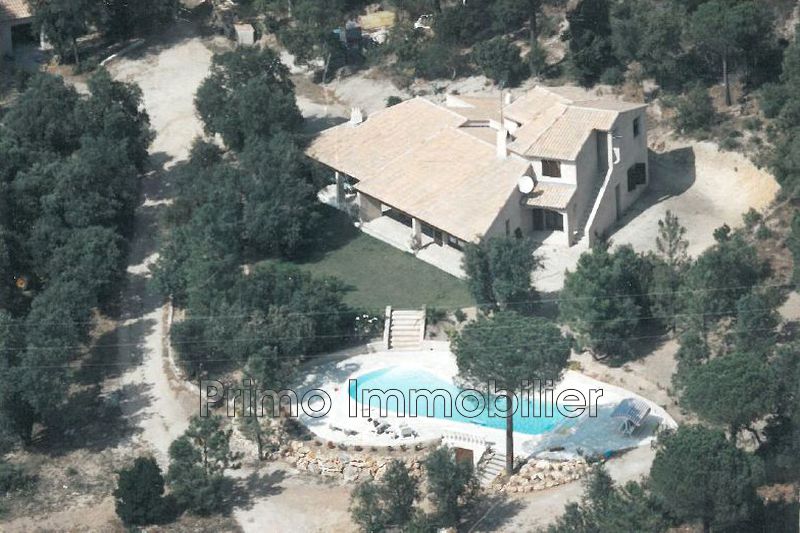 Photo Villa Le Plan-de-la-Tour achat villa 4 chambres 200 m²