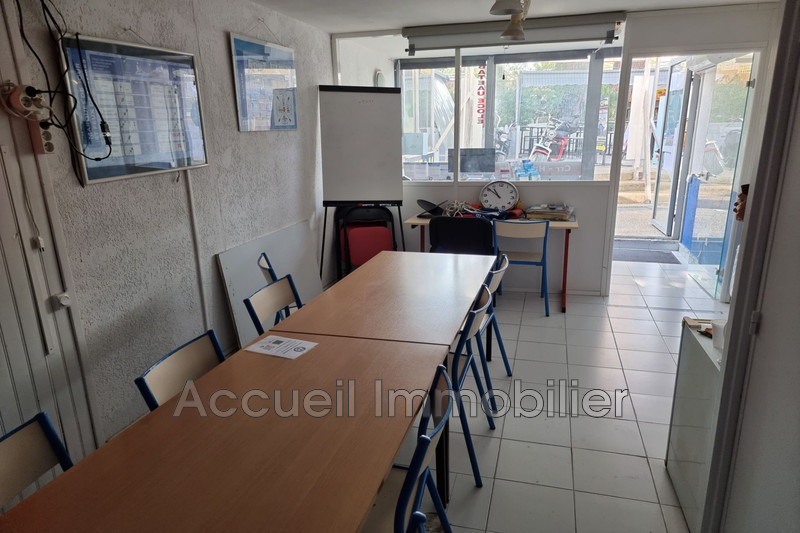 Photo Local commercial Port-Camargue Plage nord,  Professionnel local commercial   22&nbsp;m&sup2;