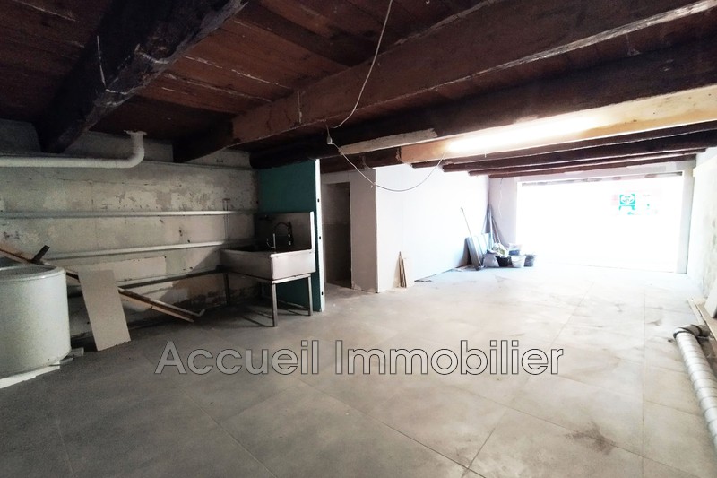 Photo Local commercial Le Grau-du-Roi Centre-ville,  Professionnel local commercial   36&nbsp;m&sup2;