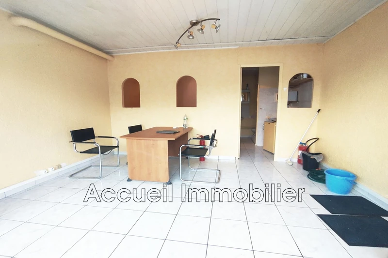 Photo Local commercial Le Grau-du-Roi Centre-ville, Professionnel local commercial 28 m²