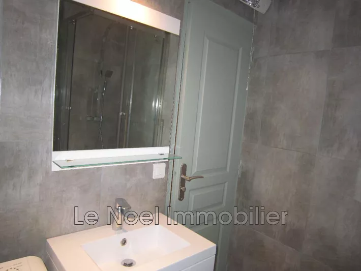 Location appartement Aix-en-Provence  