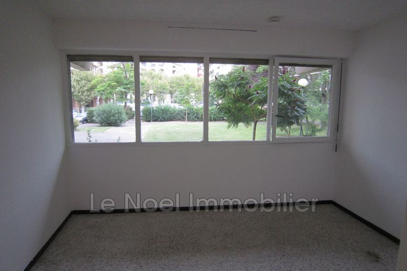Photo Appartement Aix-en-Provence Centre-ville, Location appartement 1 pièce 18 m²