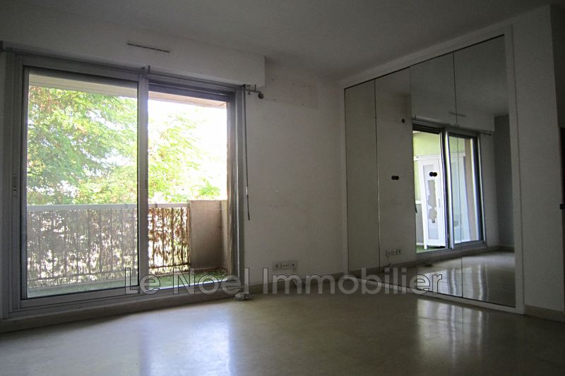 Photo Appartement Marseille Location appartement 1 pièce 22 m²