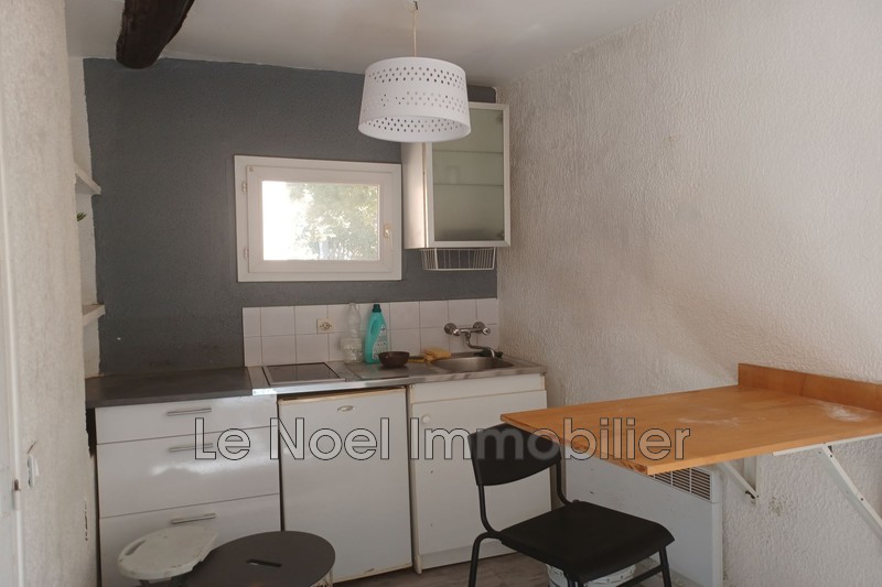Photo Appartement Aix-en-Provence Centre-ville, Location appartement 1 pièce 11 m²
