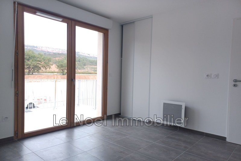 Location appartement Châteauneuf-le-Rouge  