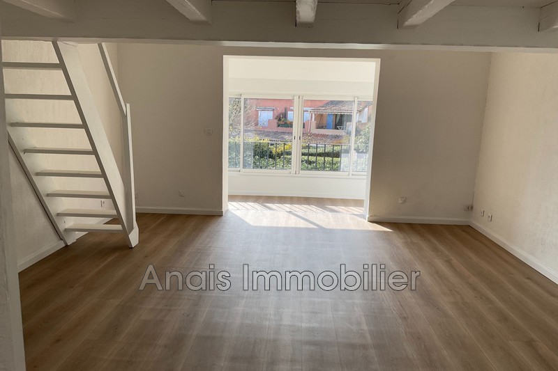 Photo Appartement Grimaud Location appartement 1 pièce 38 m²