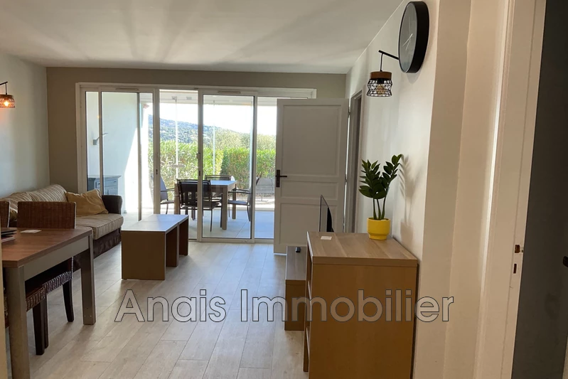 Photo Appartement Grimaud Location appartement 3 pièces 50 m²