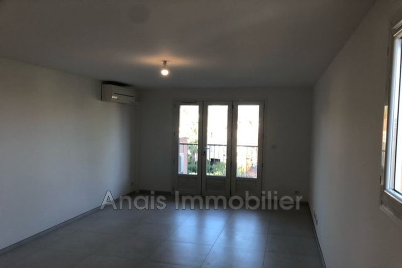 Photo Apartment Cogolin  Rentals apartment  2 rooms   49&nbsp;m&sup2;