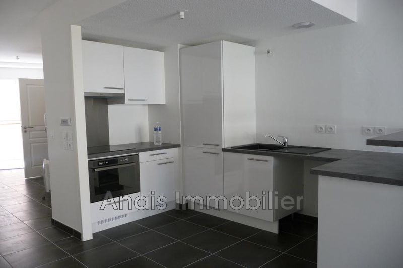 Photo Appartement Sainte-Maxime Location appartement 2 pièces 48 m²