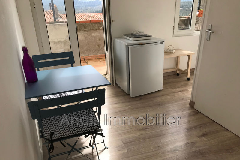 Photo Appartement Grimaud Location appartement 1 pièce 21 m²