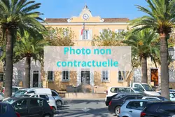 Photos  Appartement Immeuble à vendre Cogolin 83310