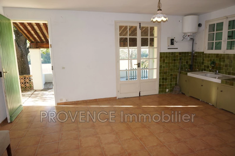 Vente bastidon Villecroze  