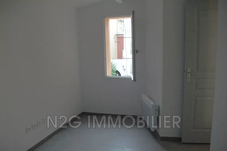 Location appartement Grasse  