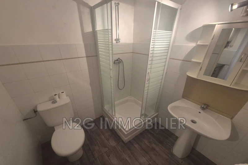 Location appartement Grasse  