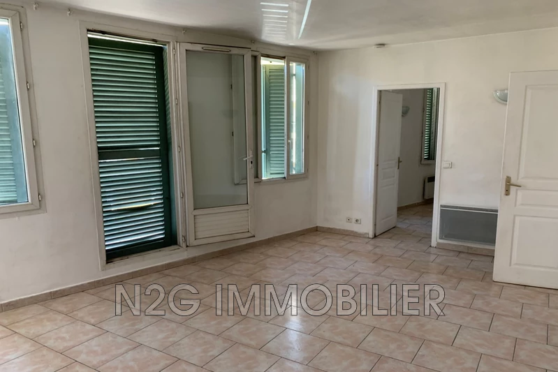 Location appartement Grasse  
