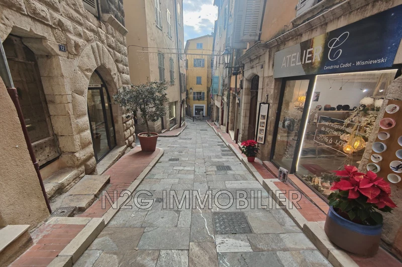 Photo Appartement Grasse Centre-ville,  Location appartement  2 pièces   37&nbsp;m&sup2;