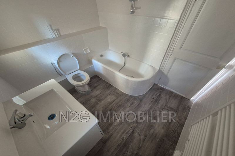 Location appartement Grasse  