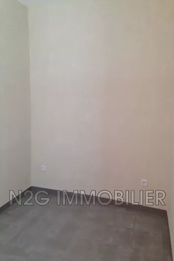 Location appartement Grasse  