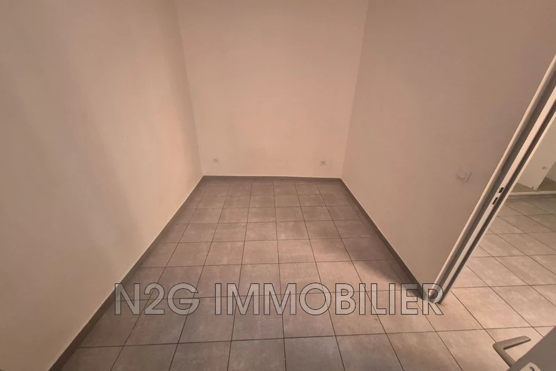 Location appartement Grasse  