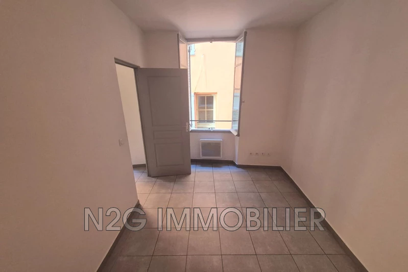 Location appartement Grasse  
