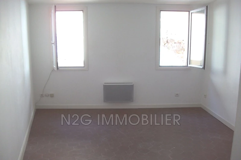 Location appartement Grasse  