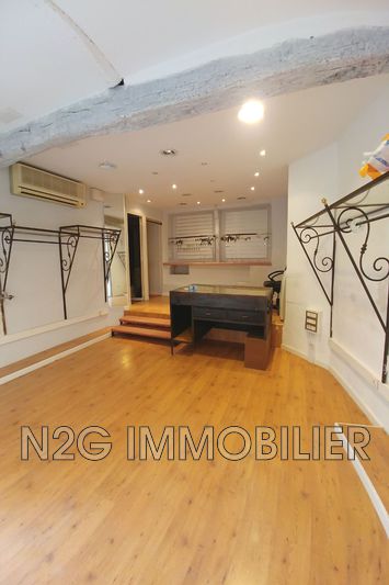Photo Boutique Grasse Occupational boutique 40 m²