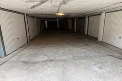 Box fermé cannes · 47 000 €
