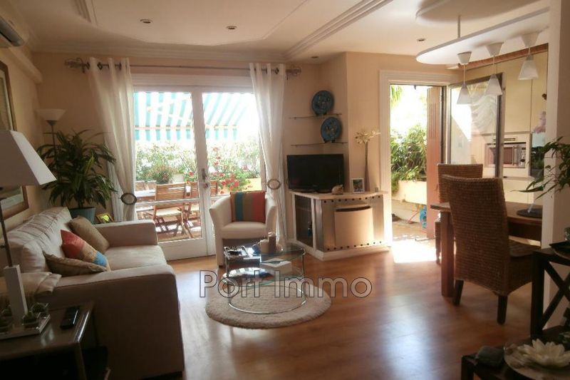 Photo Ground garden Cagnes-sur-Mer Centre-ville, Rentals ground garden 2 rooms 41 m²