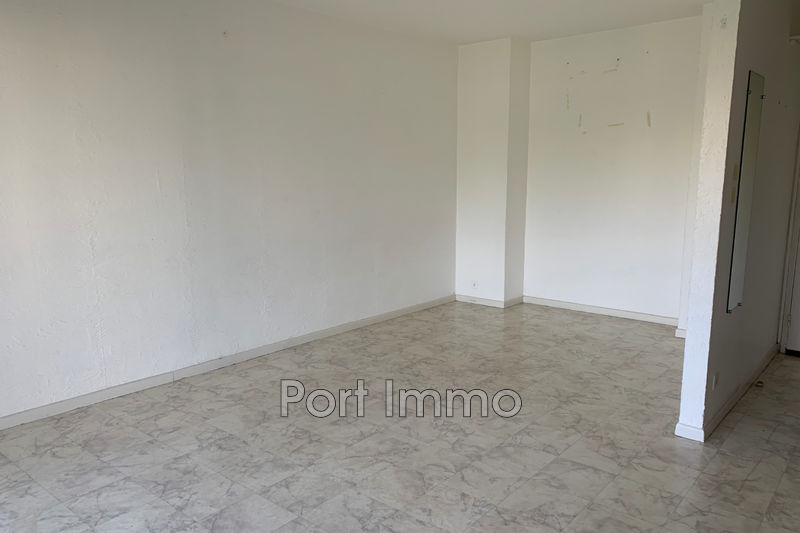 Photo Apartment Cagnes-sur-Mer Hippodrome-pinède, Rentals apartment 1 room 30 m²