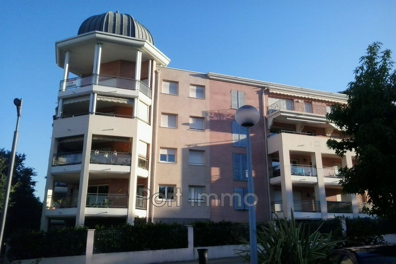 Photo Appartement Cagnes-sur-Mer Centre-ville, Location appartement 2 pièces 43 m²