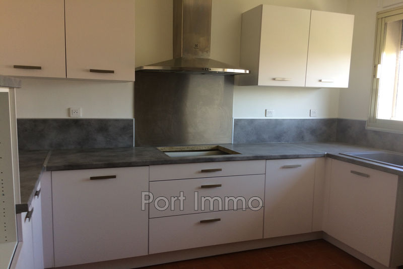 vente Appartement Cagnes-sur-mer Hippodrome-pinède Appartement Cagnes-sur-Mer Hippodrome-pinède, Location appartement 2 pièces 64 m²