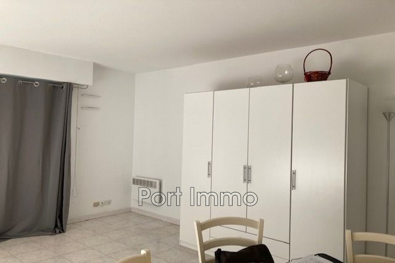 Photo Apartment Cagnes-sur-Mer Rentals apartment 1 room 32 m²