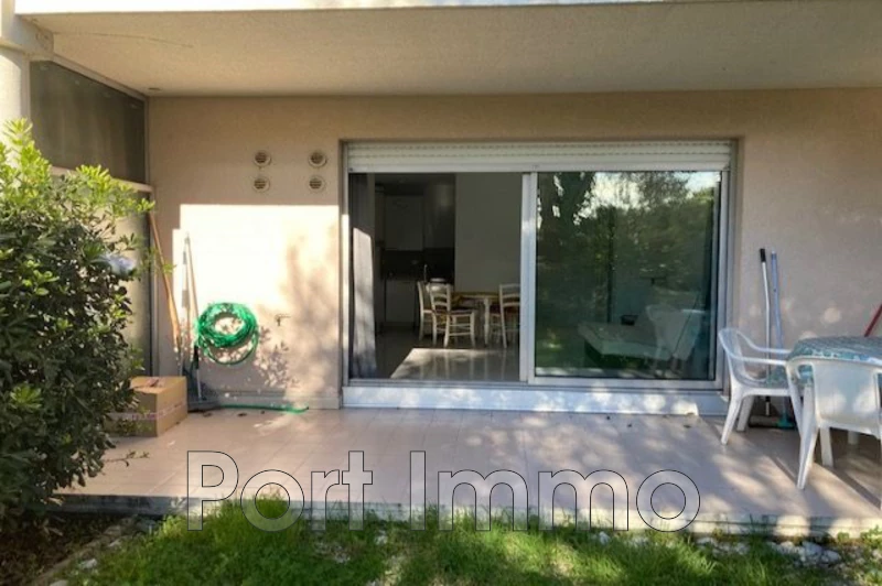 Appartement Cagnes-sur-Mer  Location appartement  1 pièce   32&nbsp;m&sup2;