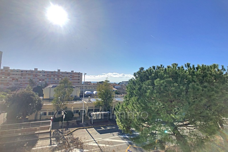 Photo Apartment Cagnes-sur-Mer Hippodrome-pinède, Rentals apartment 1 room 37 m²