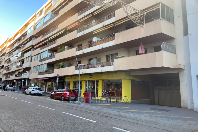 Garage Cagnes-sur-Mer Centre-ville,  Location garage  