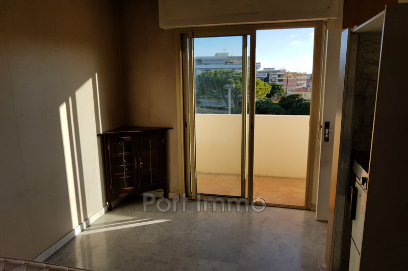 Photo Apartment Saint-Laurent-du-Var Vespins, to buy apartment 1 room 14 m²