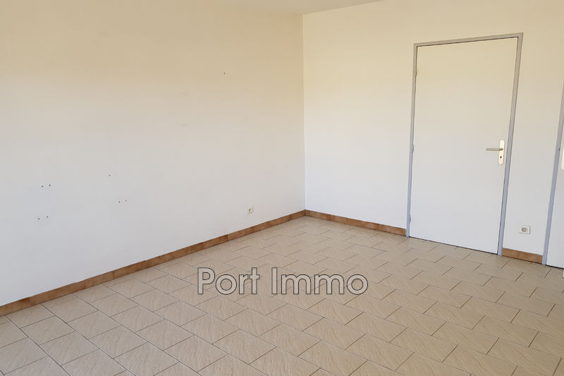 Photo Apartment Saint-Laurent-du-Var Centre-ville, to buy apartment 1 room 30 m²