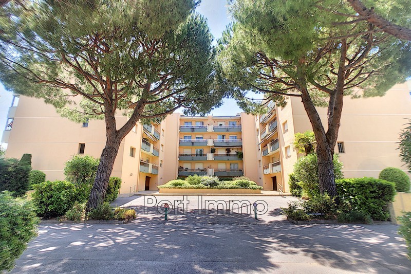 Photo Appartement Cagnes-sur-Mer Vespins, achat appartement 2 pièces 54 m²