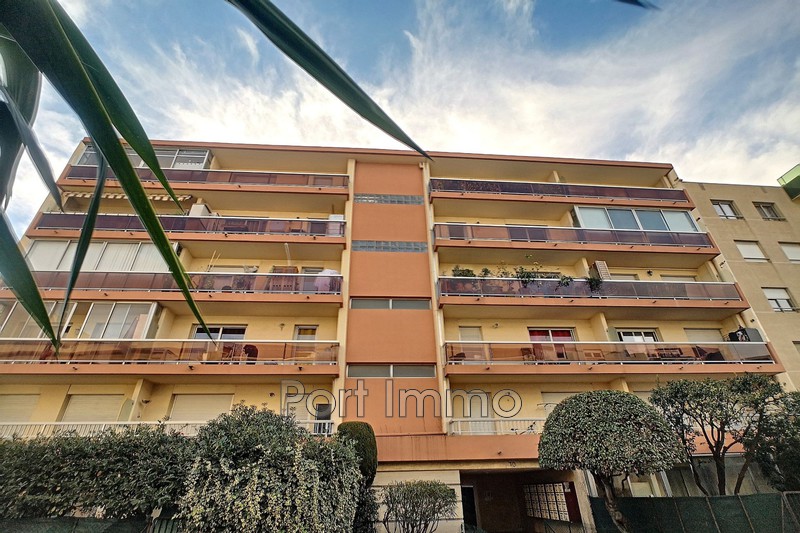 Photo Apartment Saint-Laurent-du-Var Centre ville, to buy apartment 1 room 28 m²