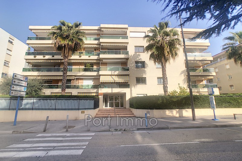 Photo Appartement Cagnes-sur-Mer Béal, achat appartement 3 pièces 77 m²