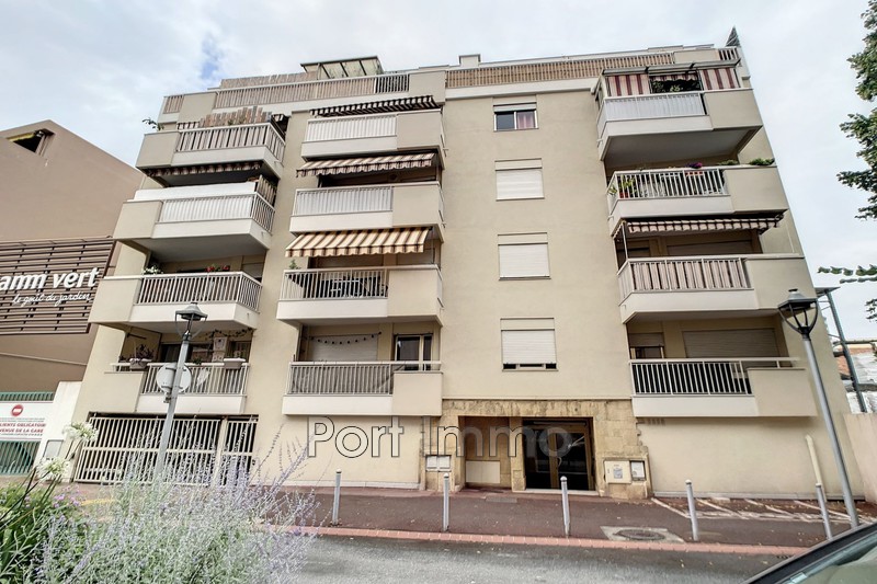 Photo Apartment Cagnes-sur-Mer Gare,   to buy apartment  2 rooms   37&nbsp;m&sup2;