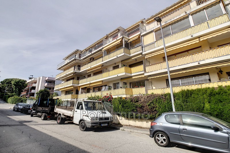 Photo Appartement Cagnes-sur-Mer Pinede,   achat appartement  3 pièces   74&nbsp;m&sup2;