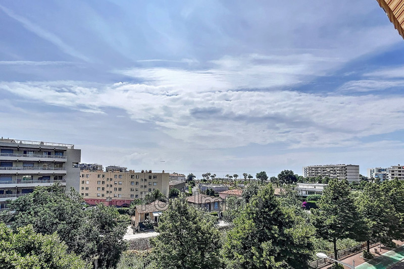 Appartement Cagnes-sur-Mer Hippodrome-pinède,   achat appartement  2 pièces   39&nbsp;m&sup2;