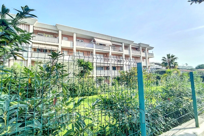 Vente dernier étage Cagnes-sur-Mer  
