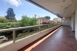 Appartement 3 pièces 78 m² · à Saint-Laurent-du-Var · 78 m² · 297 000 €